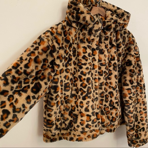 UGG Leopard Faux Fur Mandy Hoodie - Picture 10 of 16